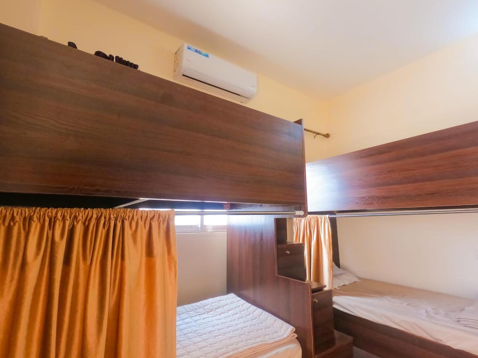 Pizza Street Hostel Akaba Eksteriør bilde